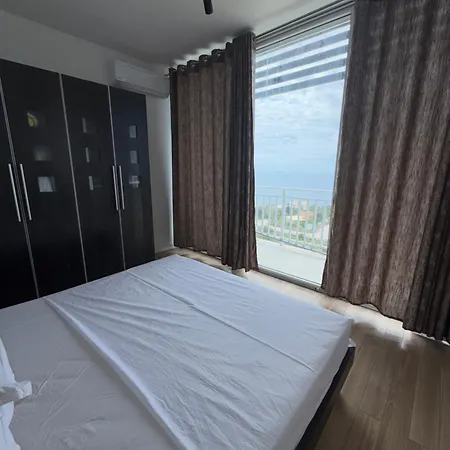 וילה Privat Pool Garden Gjilek