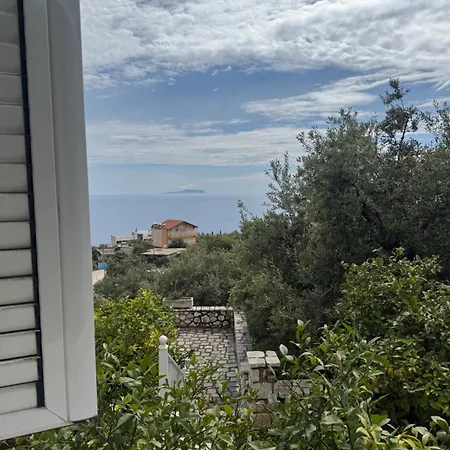 Privat Garden Villa Gjilek