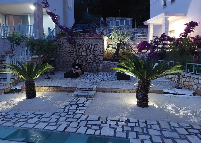 别墅 Privat Pool Garden